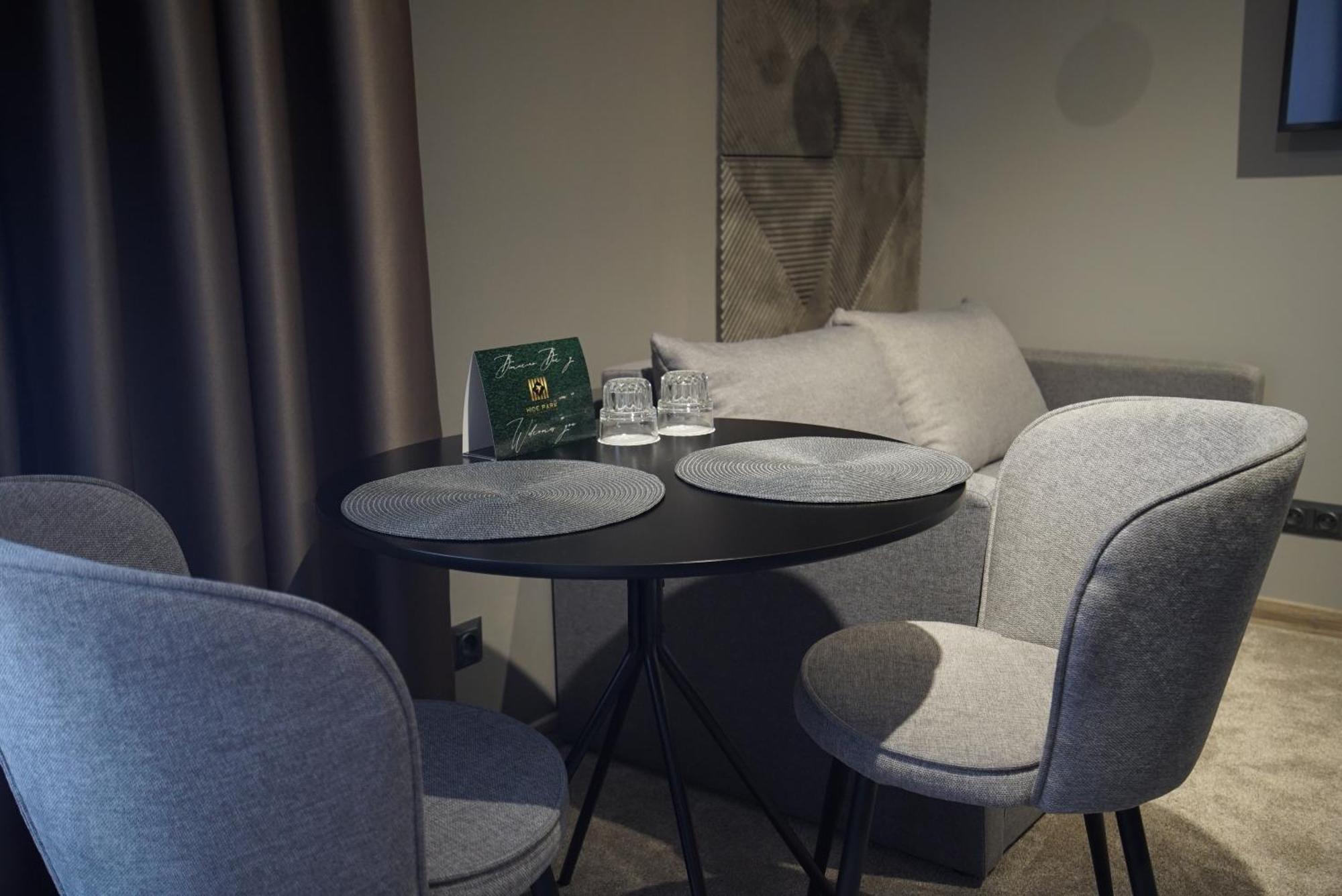 ויניצה Hide Park Hotel מראה חיצוני תמונה