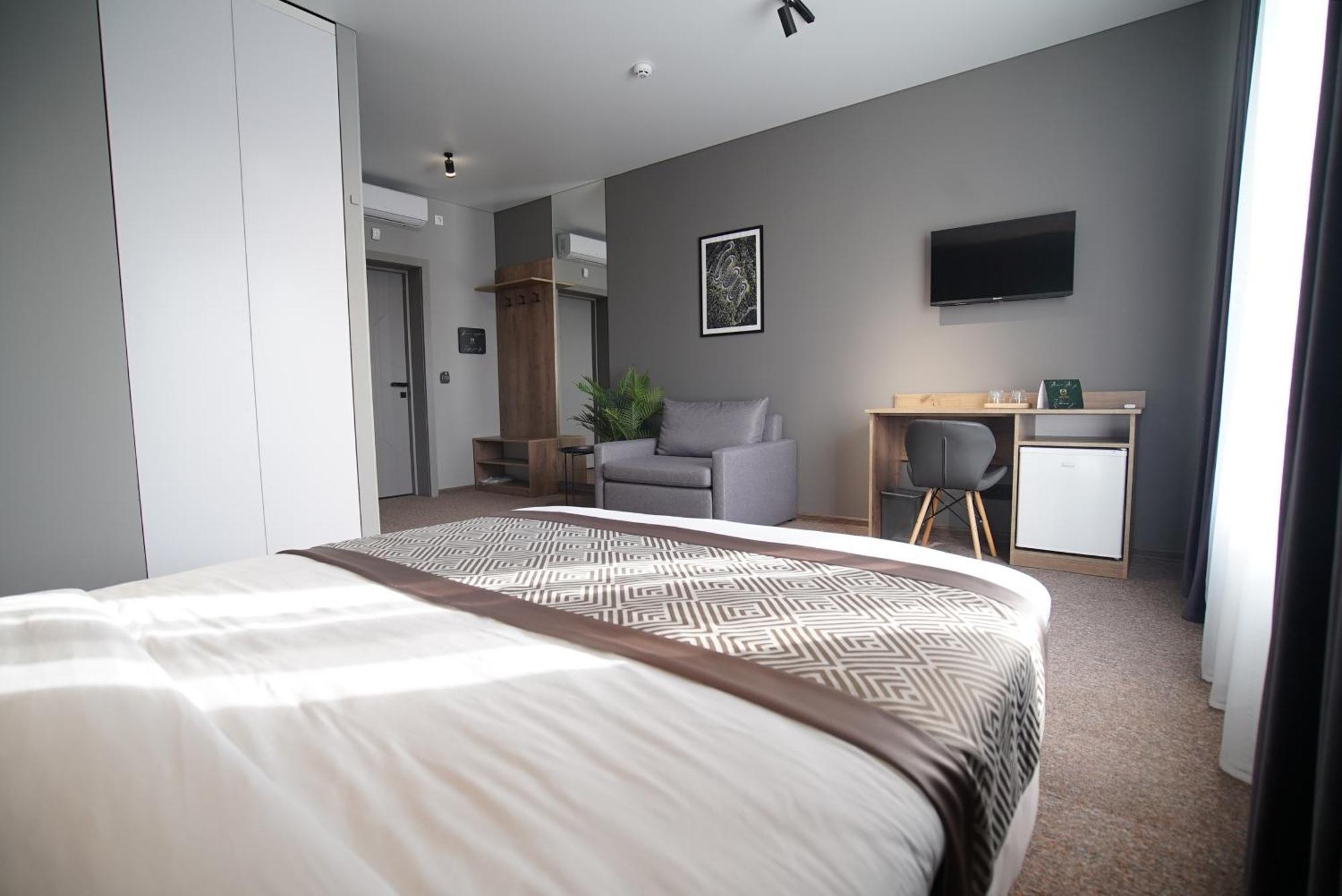 ויניצה Hide Park Hotel מראה חיצוני תמונה