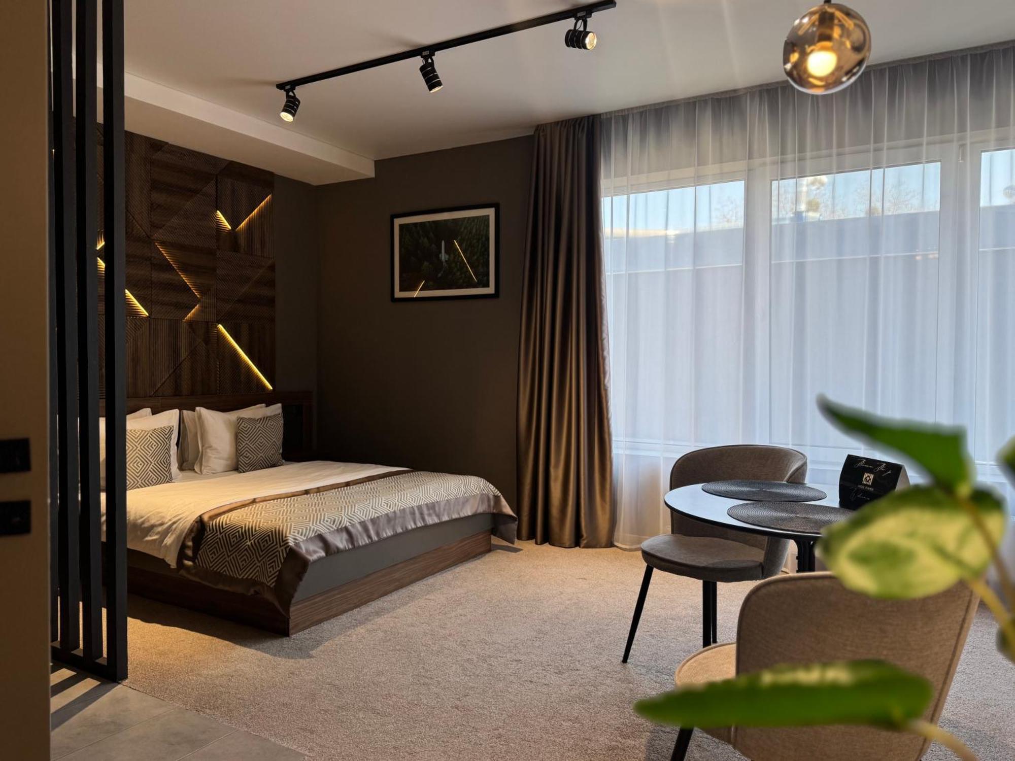 ויניצה Hide Park Hotel מראה חיצוני תמונה