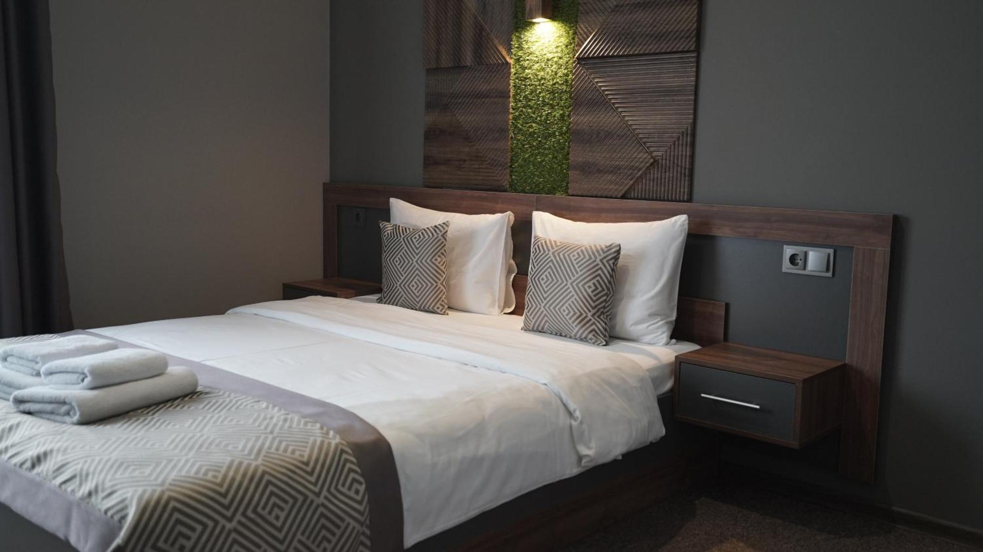 ויניצה Hide Park Hotel מראה חיצוני תמונה